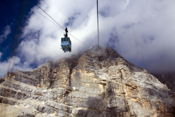 Kabinenbahn auf den Tofane